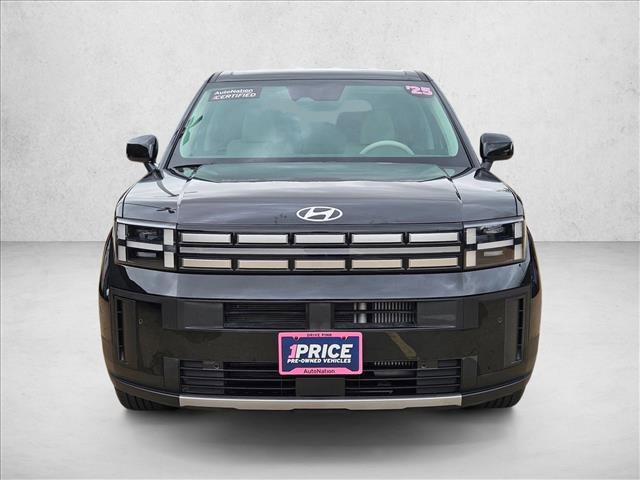 Used 2025 Hyundai Santa Fe SE FWD image 2