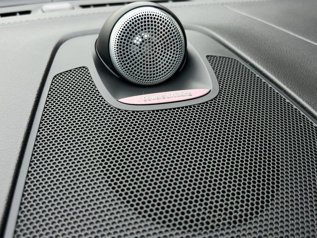 Used 2022 Volvo XC60 T8 Inscription w/ Advanced Package image 46