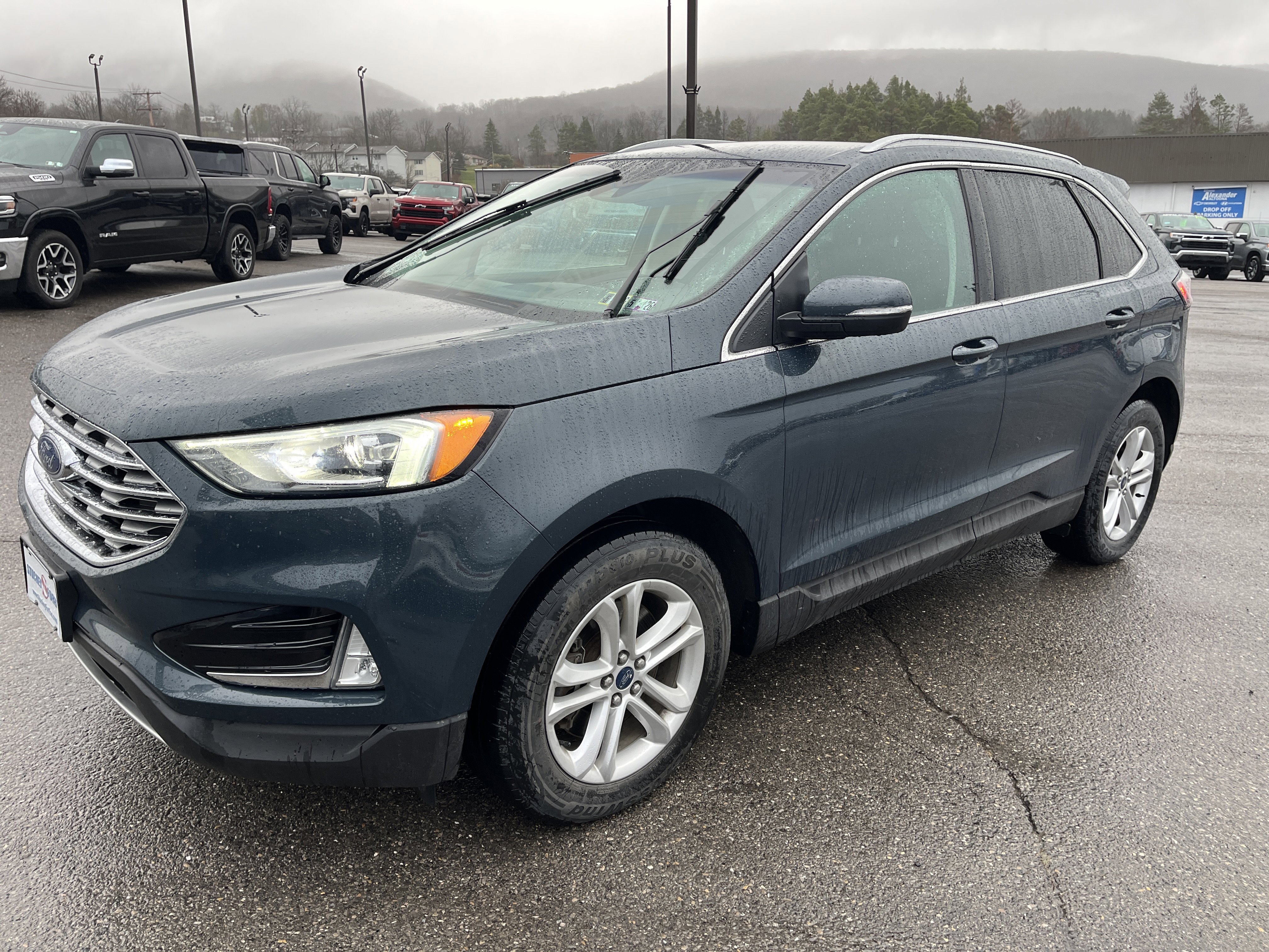Used 2019 Ford Edge SEL w/ Equipment Group 201A image 8