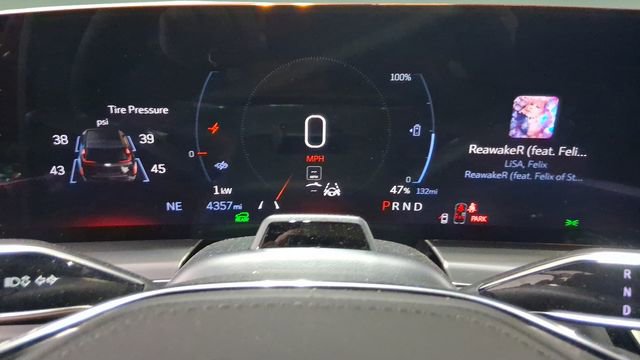 Used 2026 Cadillac Lyriq V image 26