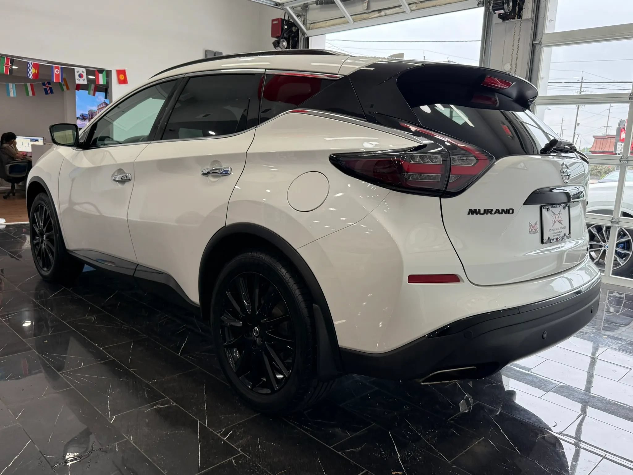 Used 2022 Nissan Murano SV w/ SV Midnight Edition Package AWD/4WD image 4