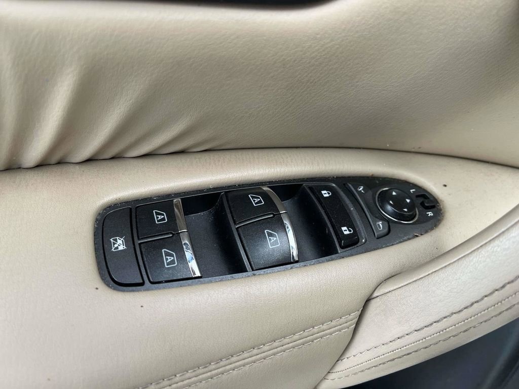 Used 2018 Nissan Armada SL w/ Premium Package image 28