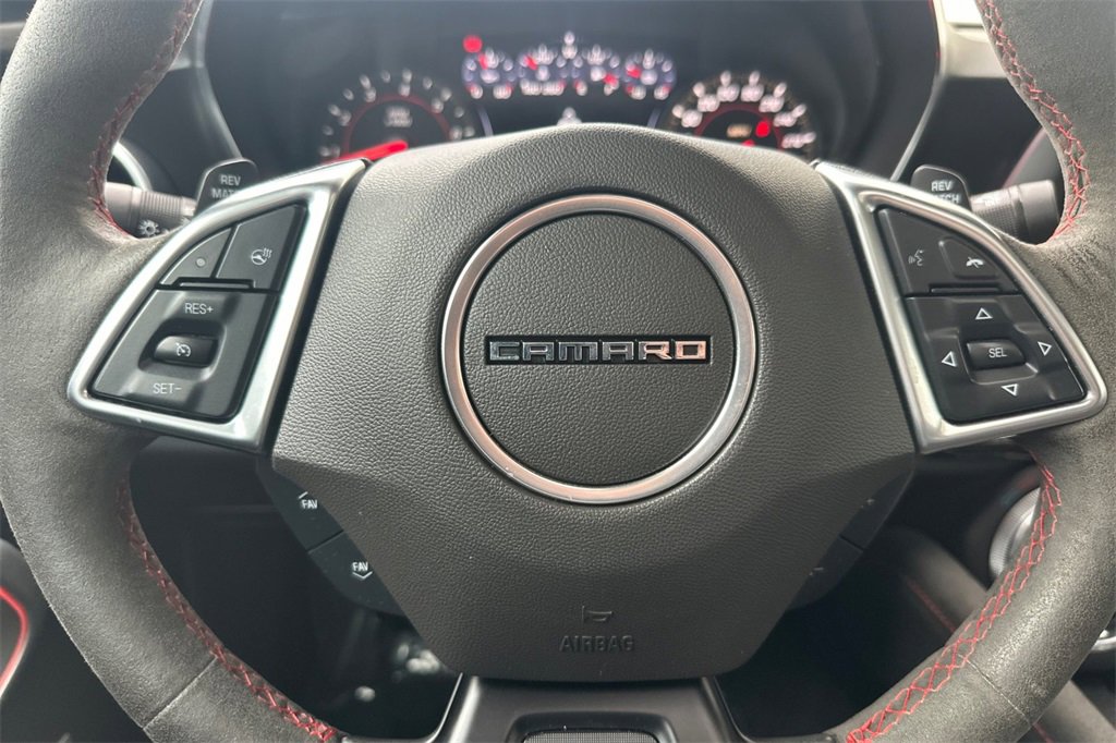 Used 2020 Chevrolet Camaro ZL1 image 24