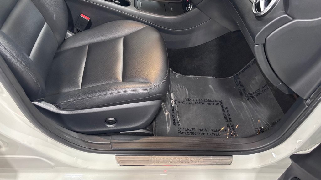 Used 2015 Mercedes-Benz GLA 250 4MATIC image 18