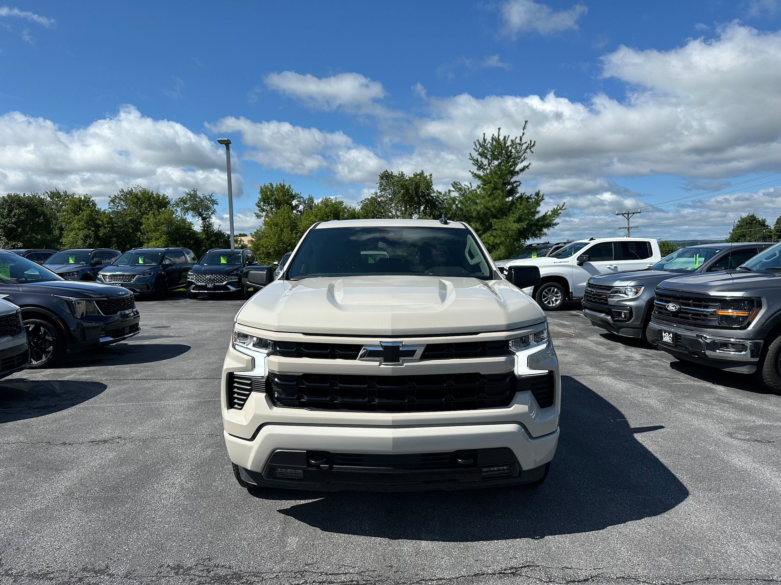 Used 2026 Chevrolet Silverado 1500 RST AWD/4WD image 2
