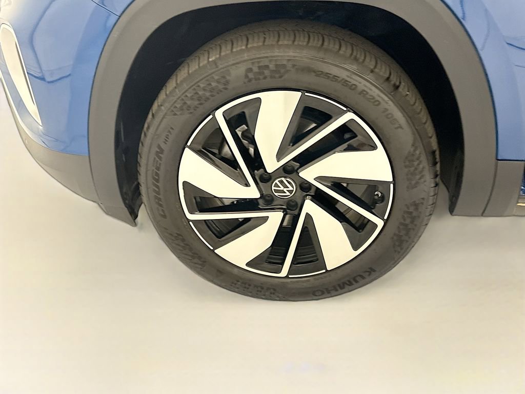 Used 2025 Volkswagen Atlas SEL AWD/4WD image 29