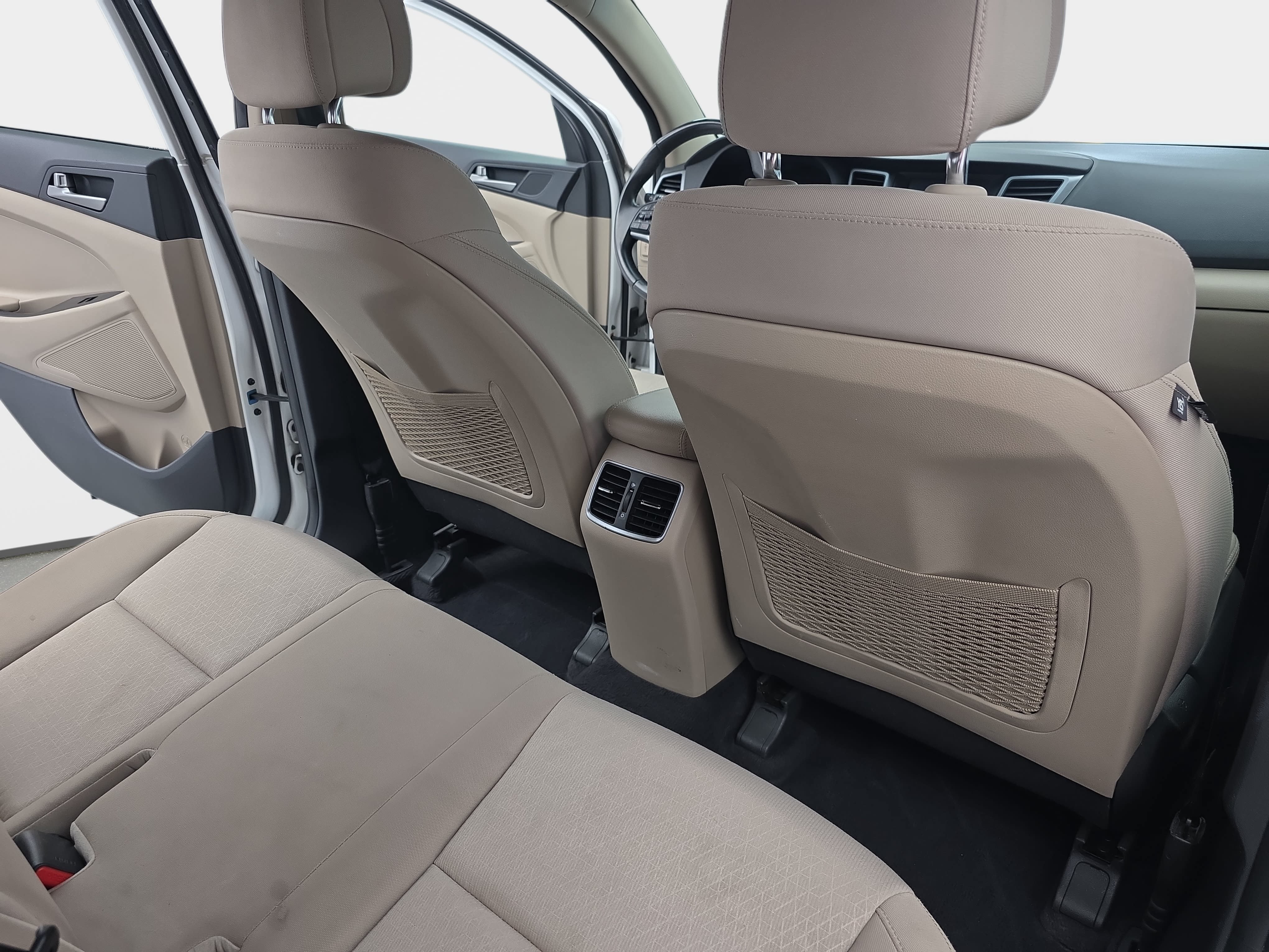 Used 2018 Hyundai Tucson Sport FWD image 11
