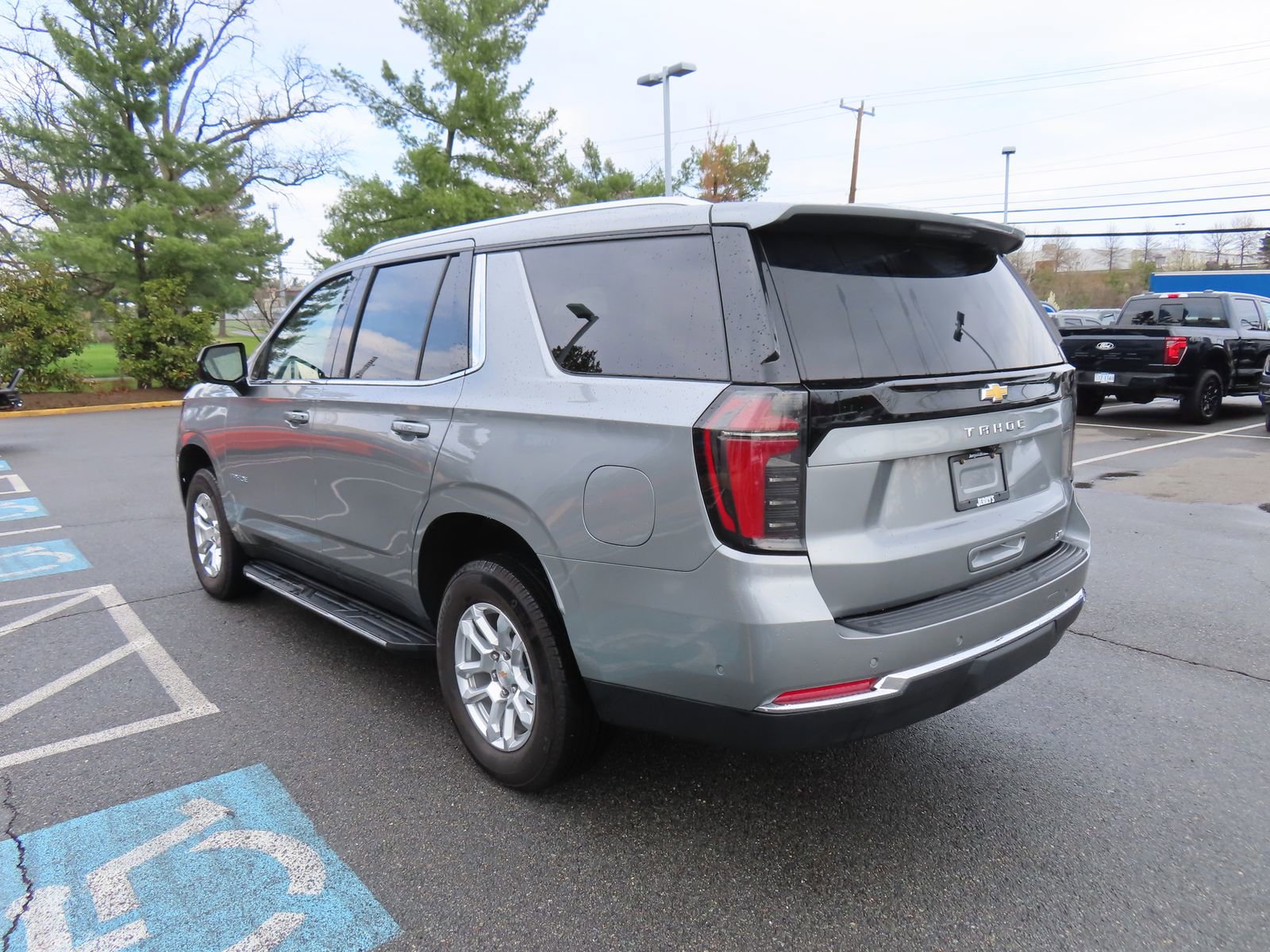 Used 2025 Chevrolet Tahoe LT image 7