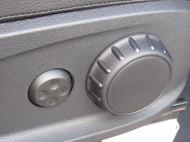 Used 2025 Mercedes-Benz Sprinter 2500 image 18