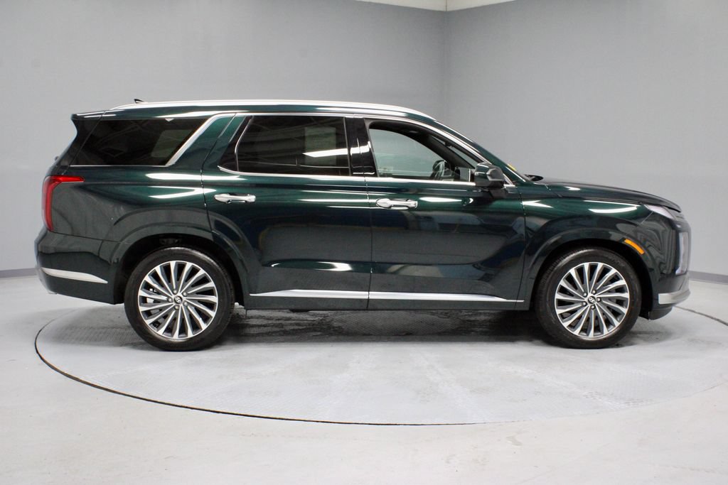 Used 2025 Hyundai Palisade Calligraphy FWD image 13