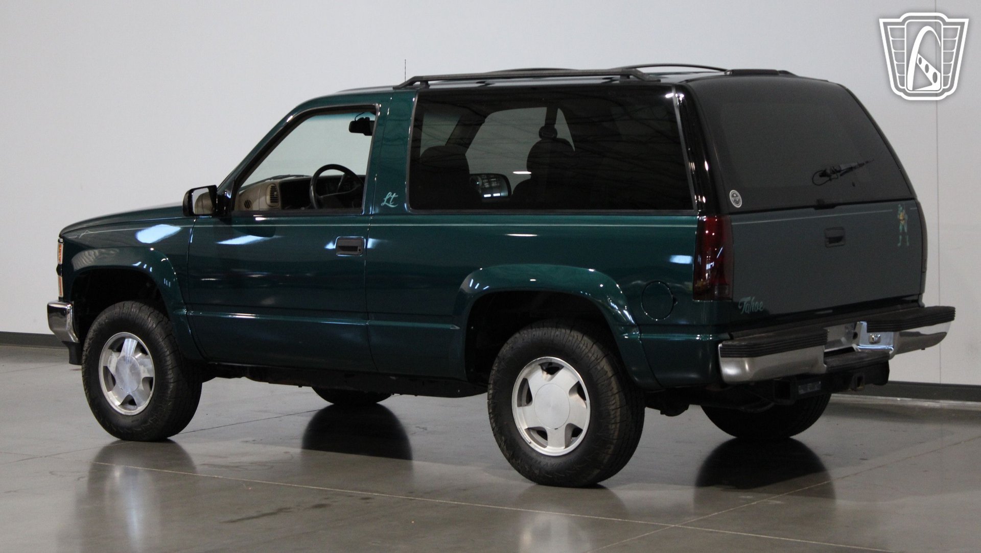 Used 1996 Chevrolet Tahoe 4WD 2-Door image 29
