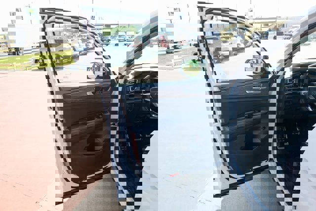 New 2026 Volkswagen Atlas SEL Premium R-Line image 11