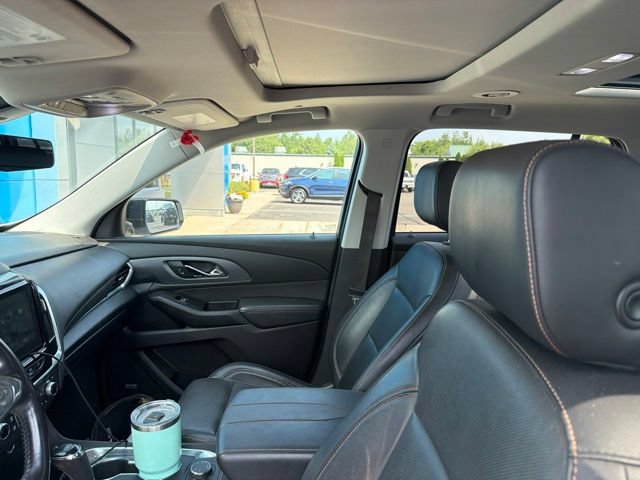 Used 2019 Chevrolet Traverse Premier w/ Redline Edition AWD/4WD image 5