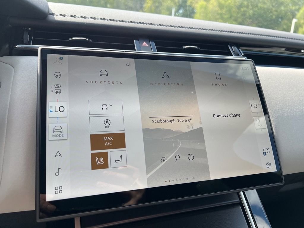 New 2026 Land Rover Range Rover Velar Dynamic SE image 16