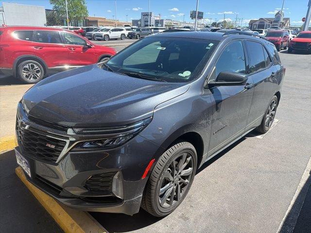 Used 2022 Chevrolet Equinox RS image 1