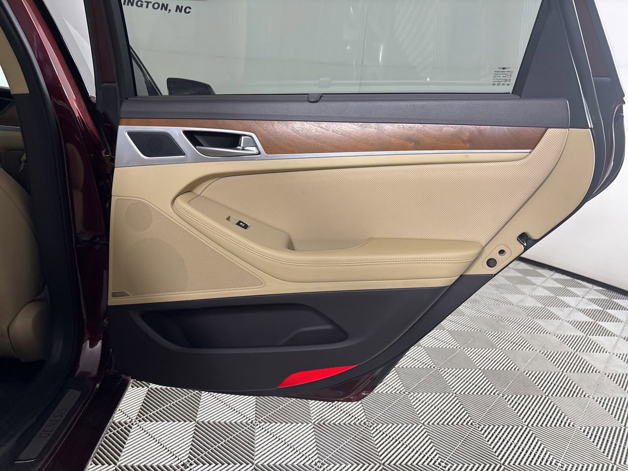 Used 2017 Genesis G80 3.8 w/ Option Group 03 image 28