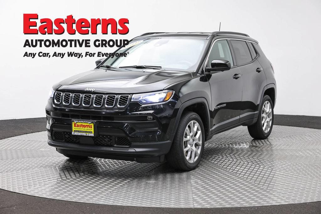 Used 2024 Jeep Compass Latitude AWD/4WD video 1