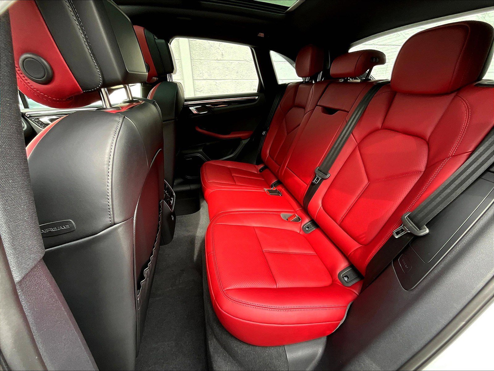 New 2026 Porsche Macan image 20