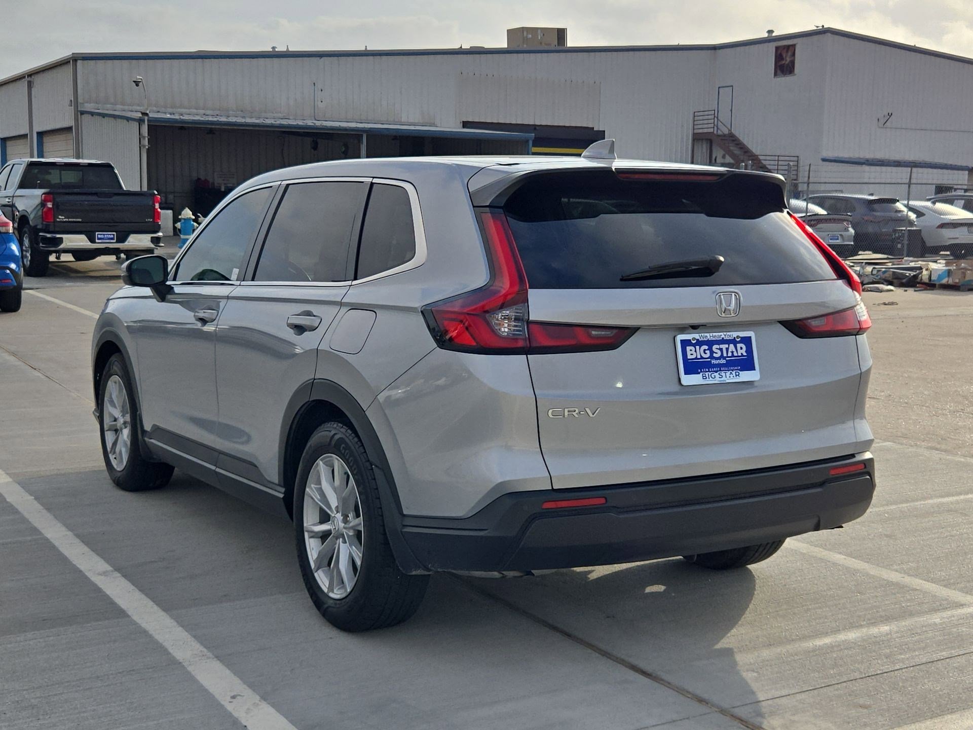 Used 2023 Honda CR-V EX-L image 6