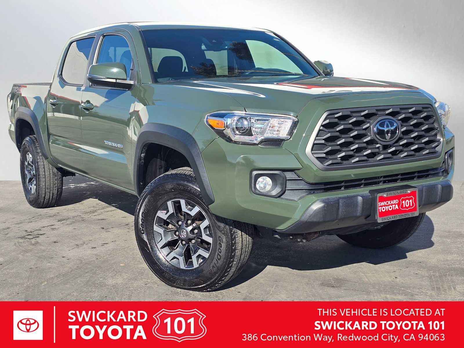Used 2021 Toyota Tacoma TRD Off-Road image 1