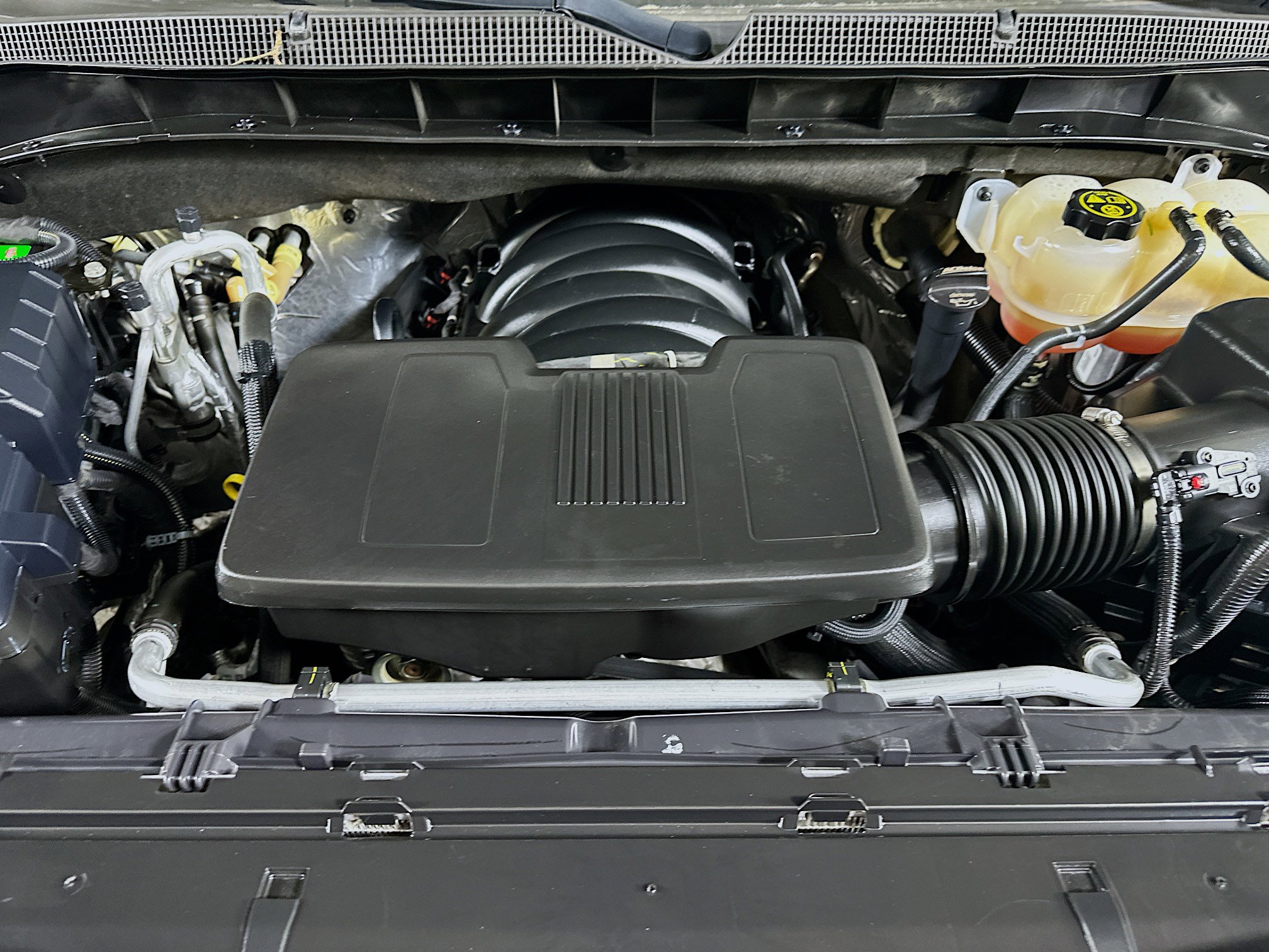 Used 2024 Chevrolet Tahoe LT image 34