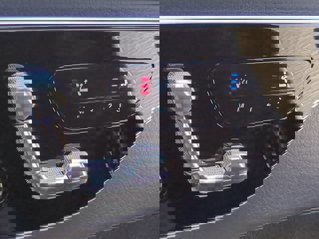 Used 2025 Mercedes-Benz C 300 C 300 image 22