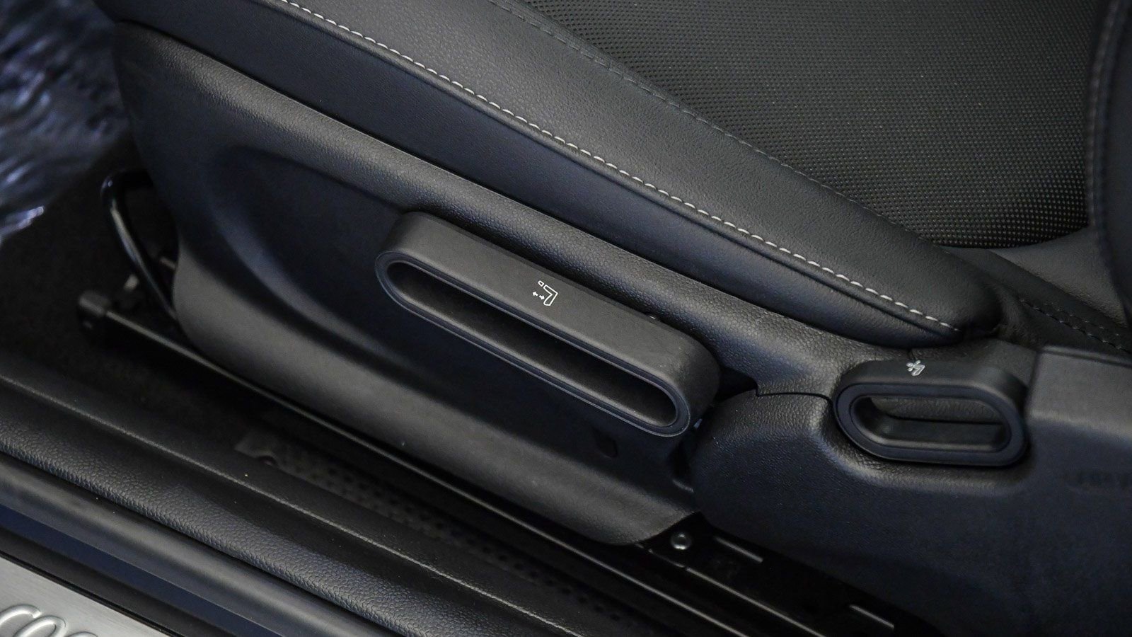 Certified 2023 MINI Cooper S image 22