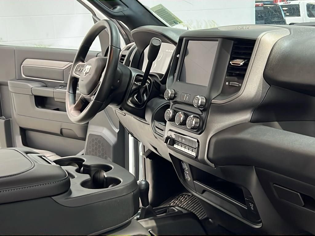 New 2024 RAM 3500 Tradesman image 20