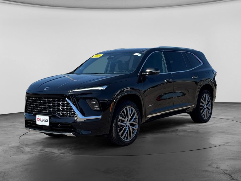 Used 2025 Buick Enclave Avenir w/ Super Cruise Package AWD/4WD image 5
