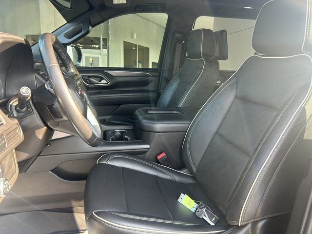 Used 2021 GMC Yukon XL SLT w/ Rear Media and Nav Package RWD image 16