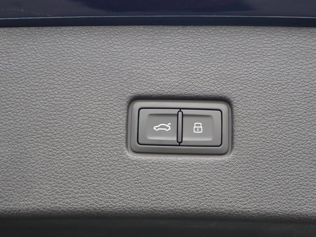 Used 2019 Audi Q8 Prestige image 13