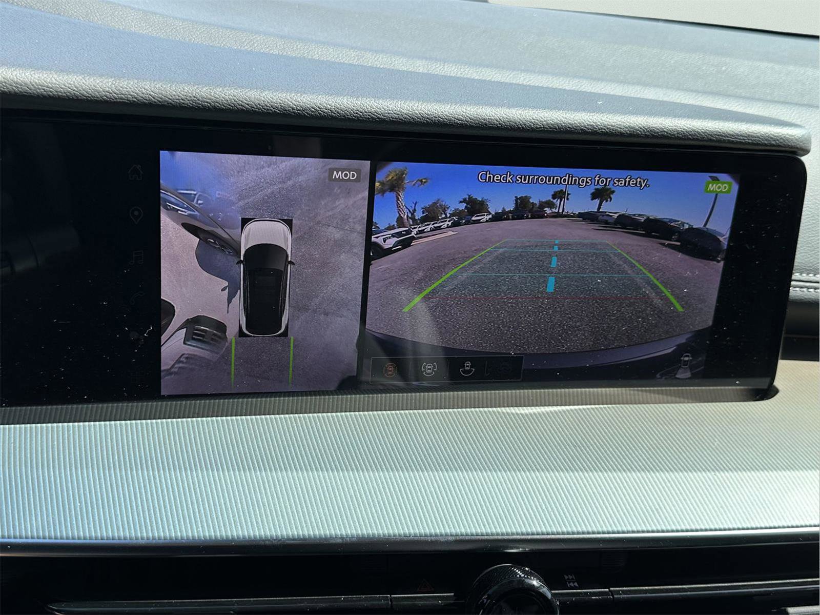 New 2025 Nissan Murano SL image 16