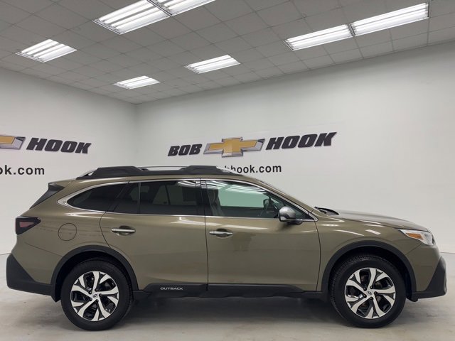 Used 2020 Subaru Outback Touring w/ Popular Package #2 image 4