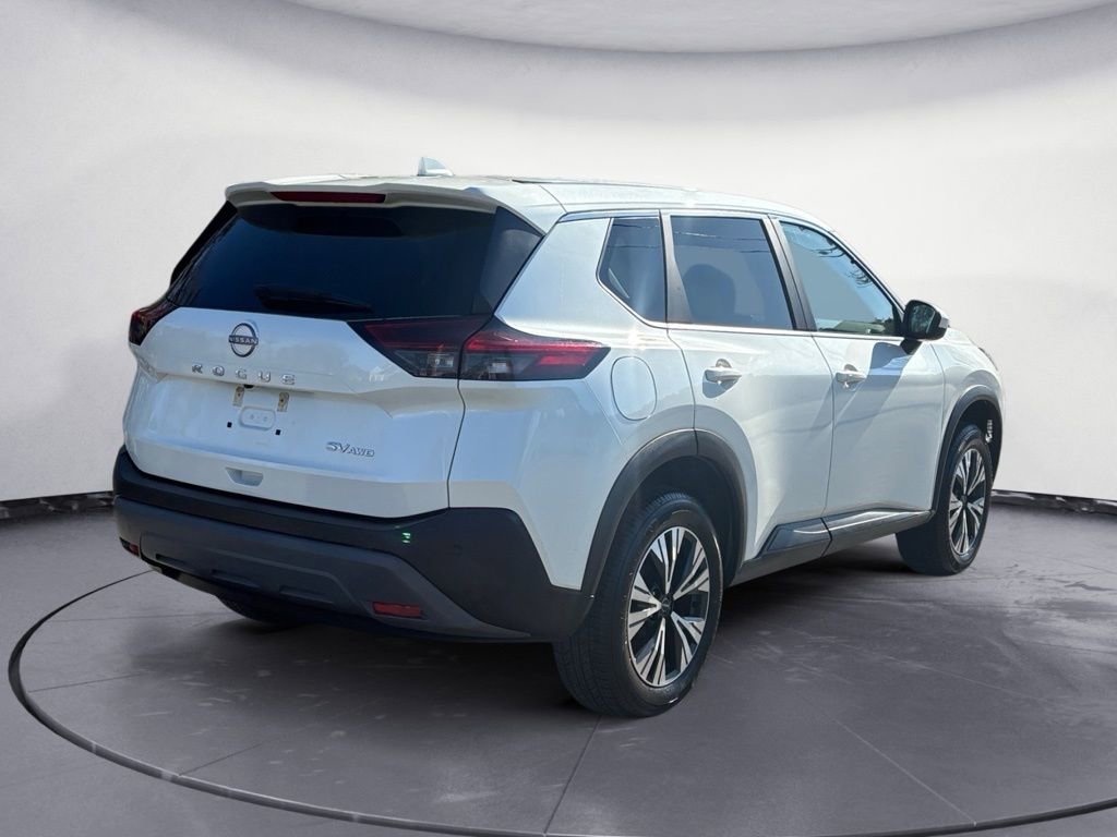 Used 2023 Nissan Rogue SV image 5