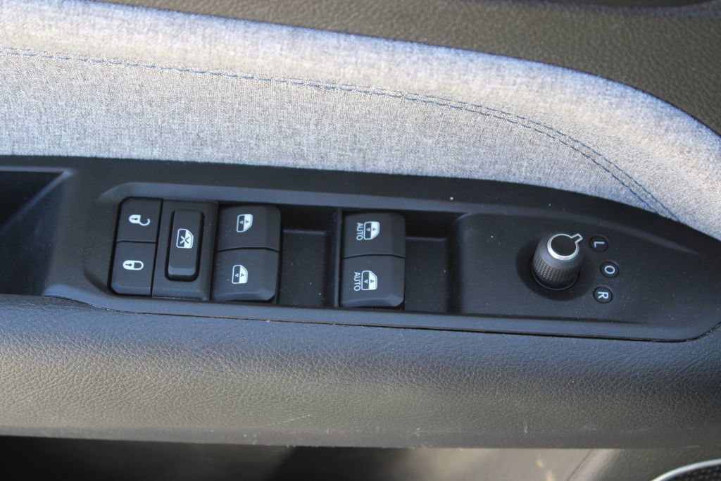 Used 2022 Jeep Compass Latitude image 27