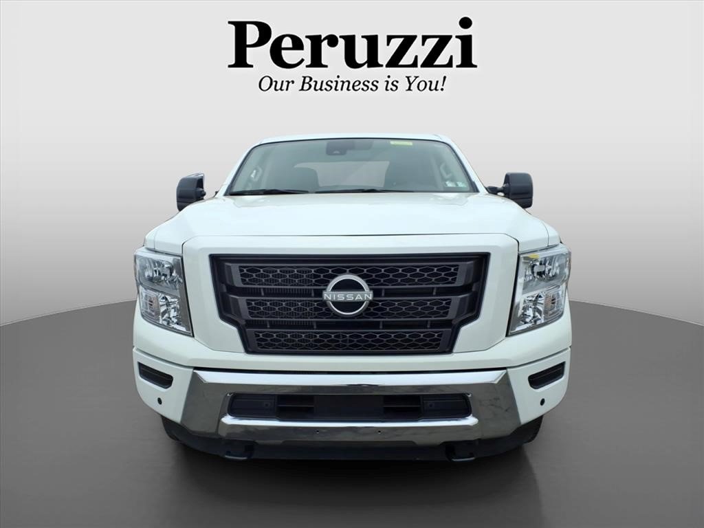 Certified 2024 Nissan Titan SV w/ SV Convenience Package AWD/4WD image 9