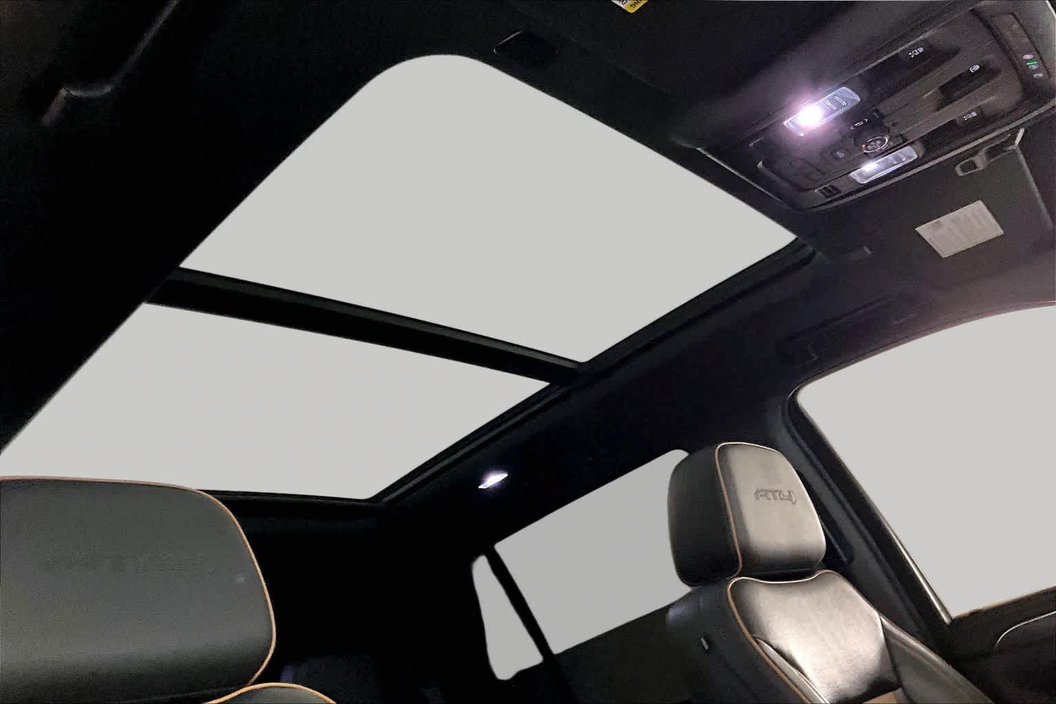 Certified 2022 GMC Yukon AT4 AWD/4WD image 14