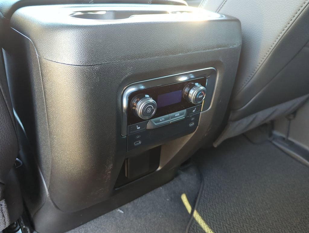 New 2026 GMC Yukon XL Denali image 20