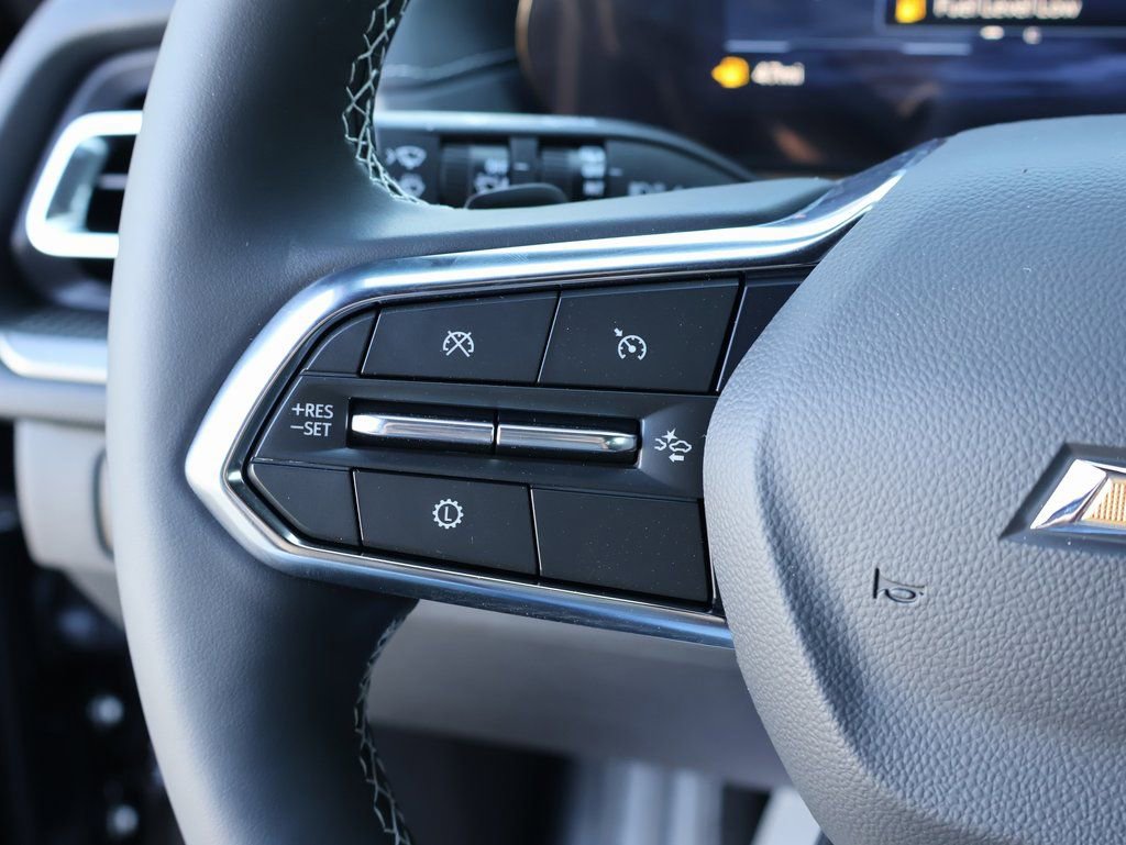 New 2026 Chevrolet Traverse LT w/ Driver Confidence Package image 16