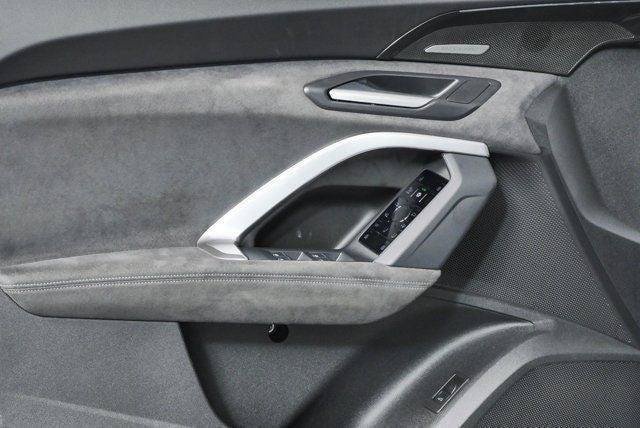 Used 2025 Audi SQ5 Premium Plus w/ Premium Plus Package AWD/4WD image 7
