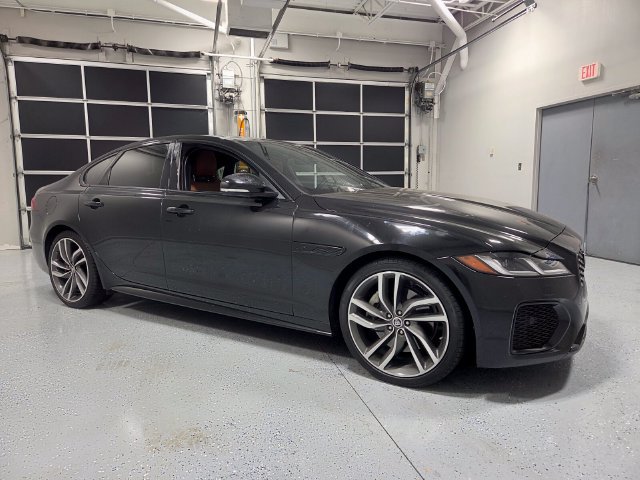 Used 2024 Jaguar XF R-Dynamic SE AWD/4WD image 15