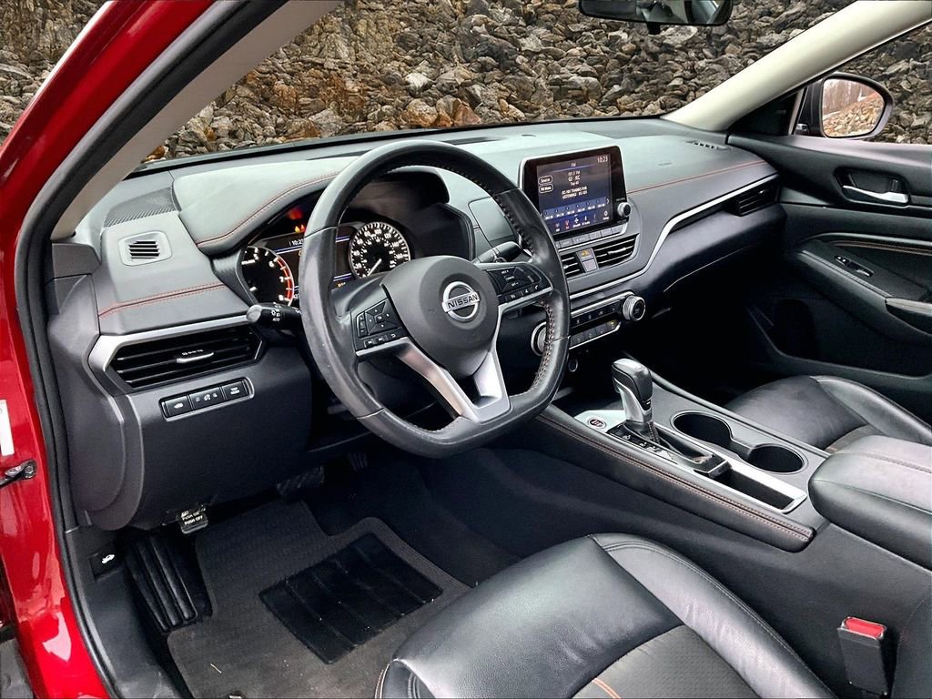 Used 2022 Nissan Altima 2.0 SR image 12