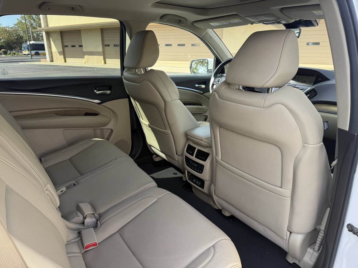 Used 2020 Acura MDX w/ Technology Package AWD/4WD image 24