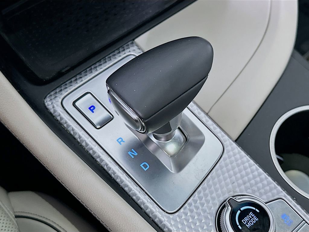 Used 2023 Genesis G70 2.0T w/ Sport Prestige Package image 34