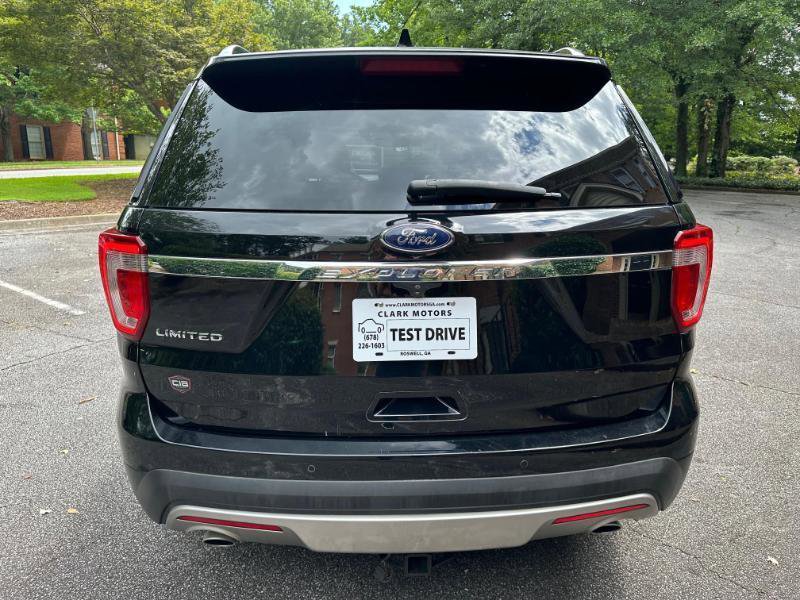Used 2017 Ford Explorer Limited FWD image 8