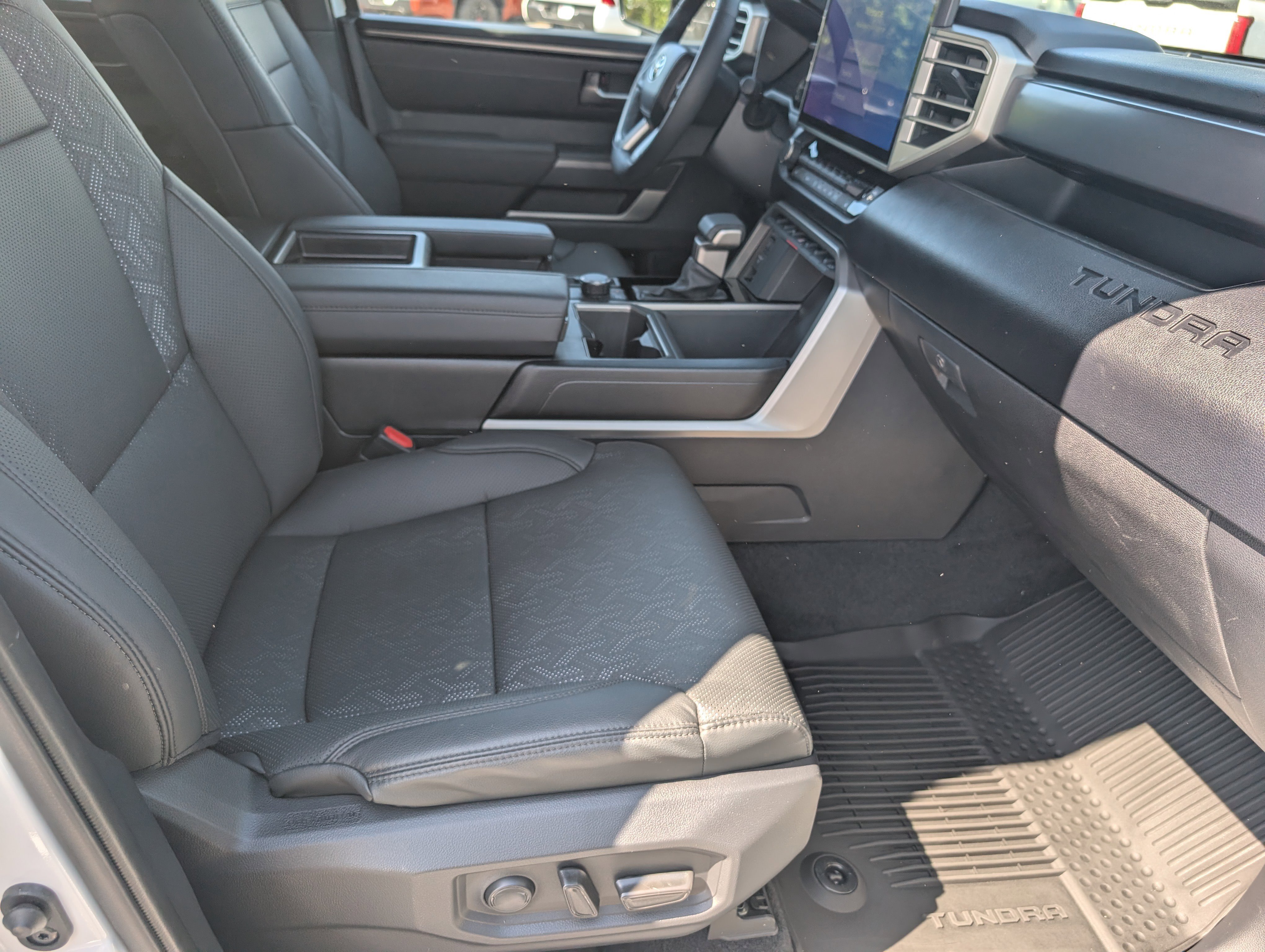 Certified 2025 Toyota Tundra SR5 w/ SR5 Premium Package AWD/4WD image 12