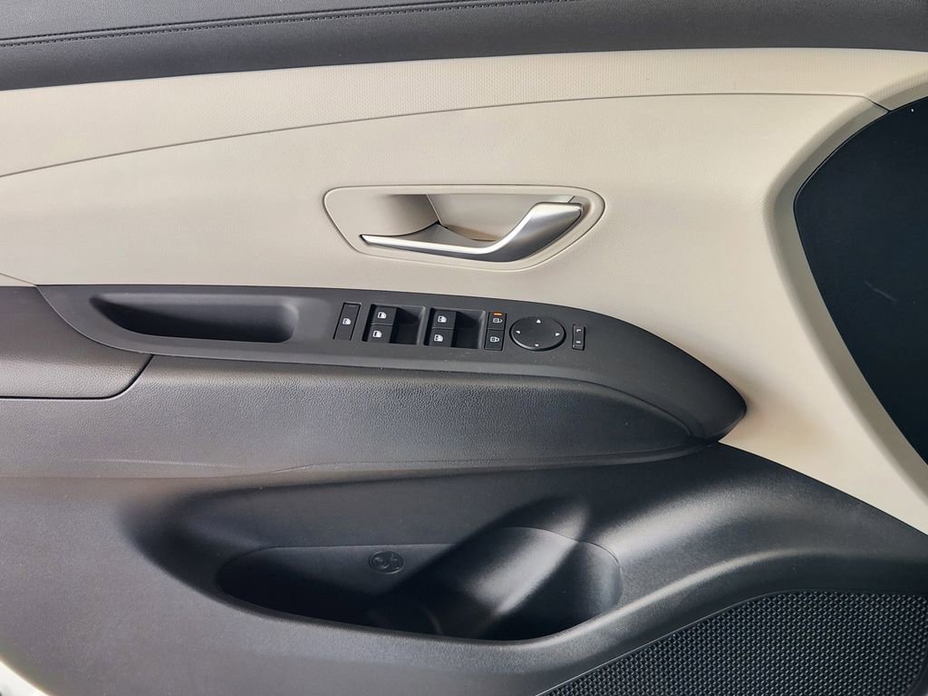 New 2026 Hyundai Tucson SEL FWD image 17