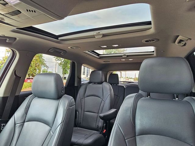 Used 2020 Buick Enclave Essence w/ Sport Touring Edition FWD image 22