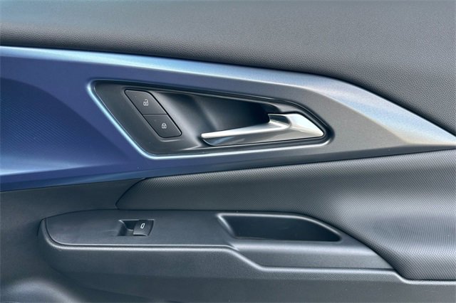 New 2026 Chevrolet Equinox EV LT image 23