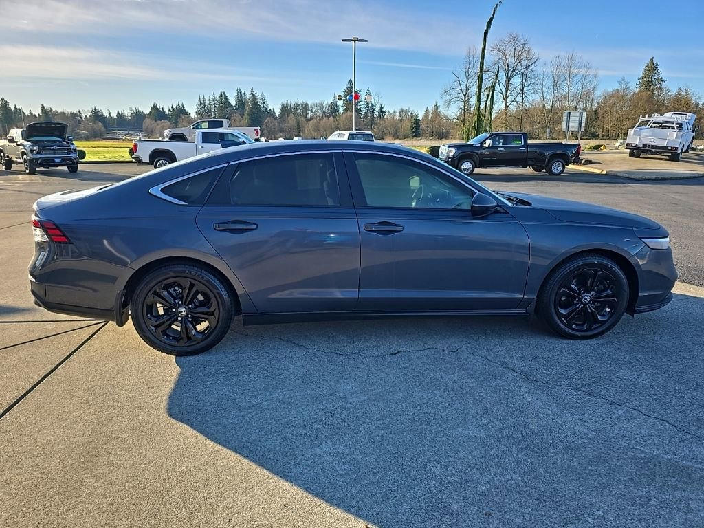 Used 2023 Honda Accord LX image 7